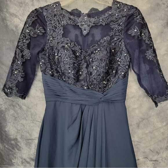 JJs House Beautiful Gown Size 2-4 - Picture 2 of 4